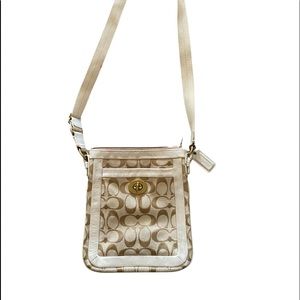 Vintage COACH crossbody bag